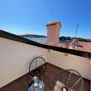 Nea Seaview 3-apartments! Apartment Rovinj