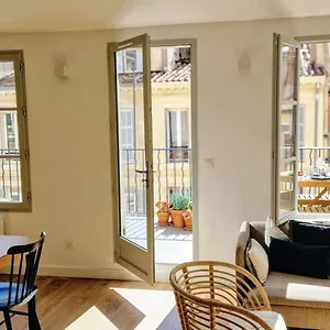 Terrasse - Hyper Centre - 2 - Parking Gratuit - Calme & Lumineux - Arrivee Autonome Apartment Marseille